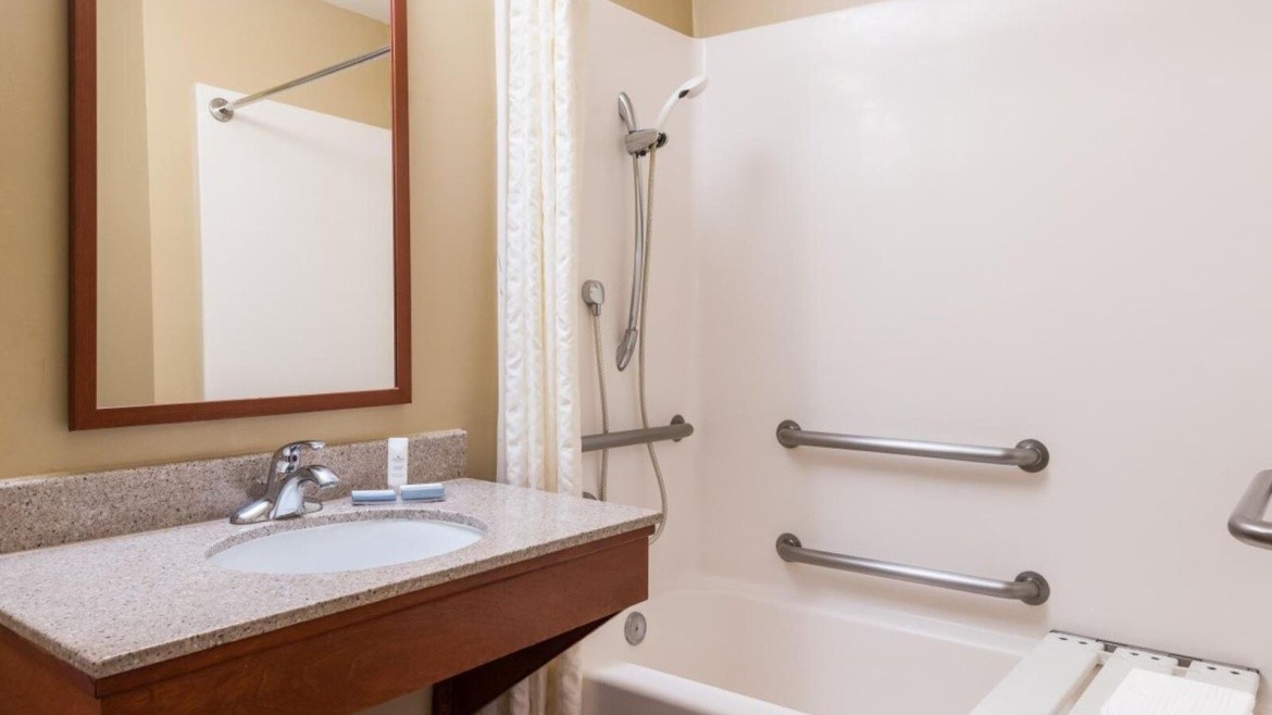 Candlewood Suites LAX Hawthorne (Hawthorne)