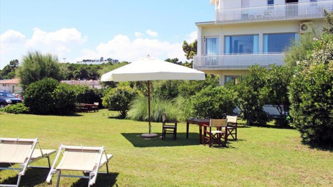 City Beach Resort