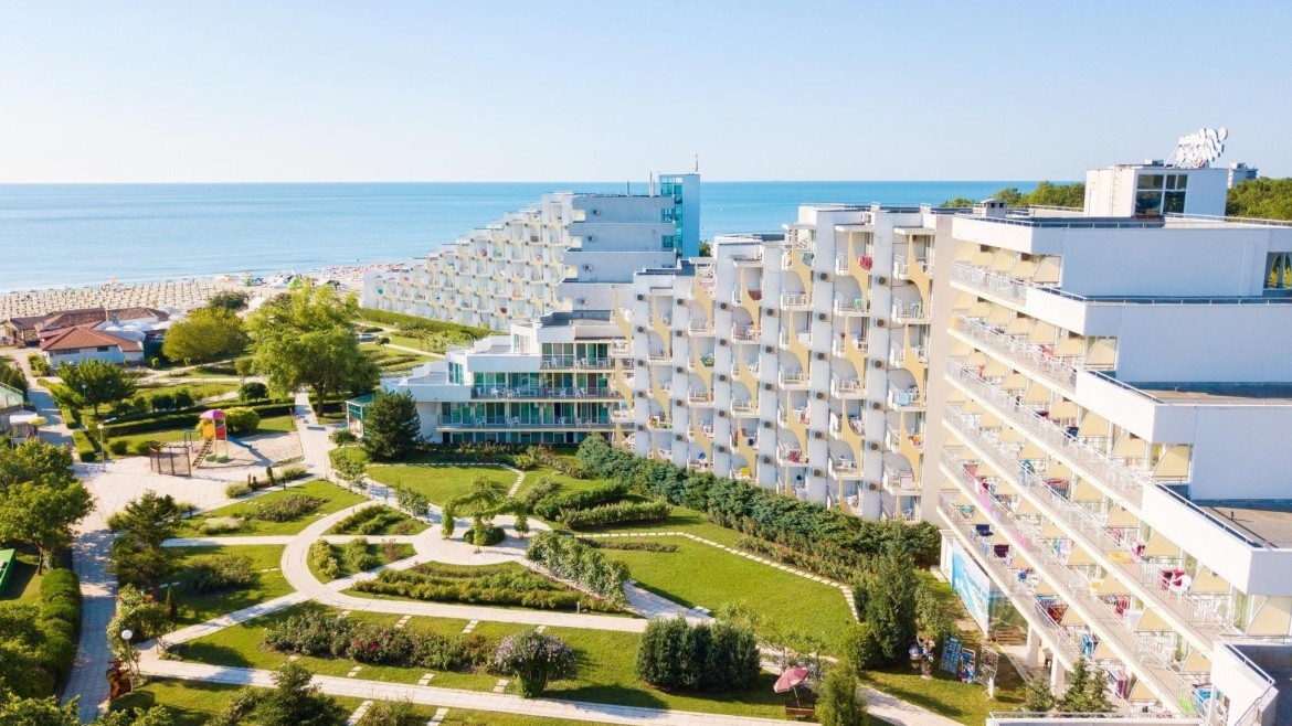 Laguna Mare & Garden