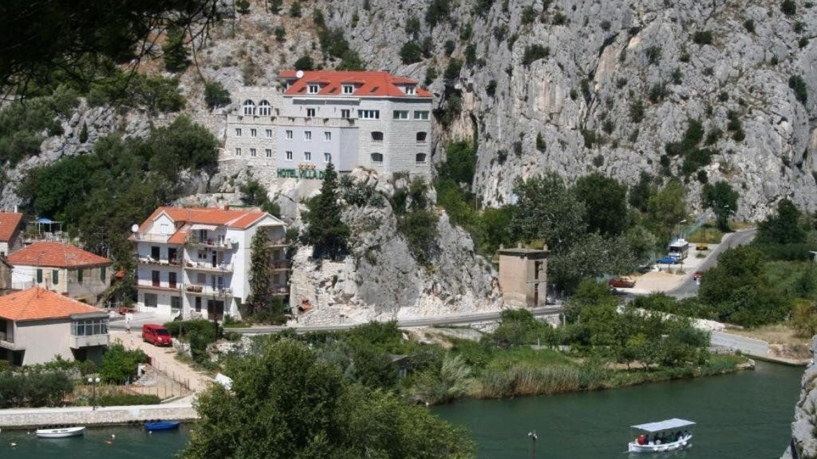 Villa Dvor Sup.