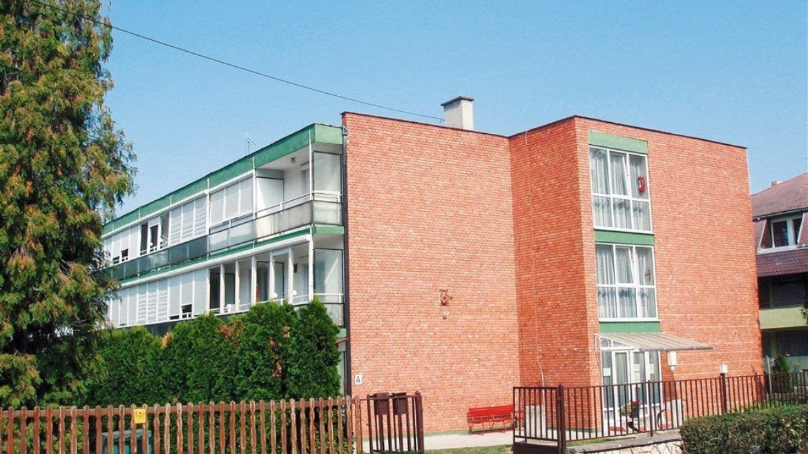 Apartmánový dům Tavasz