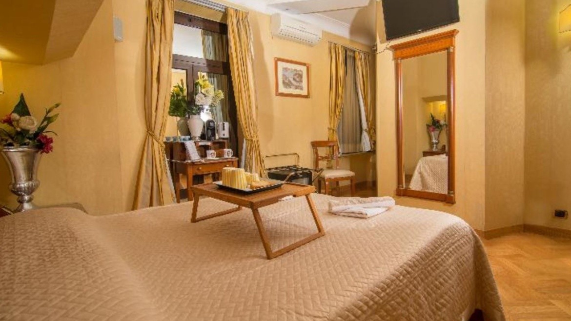 Luxury Rooms H 2000 Roma