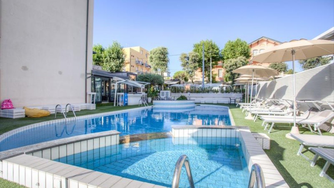 Ferretti Beach