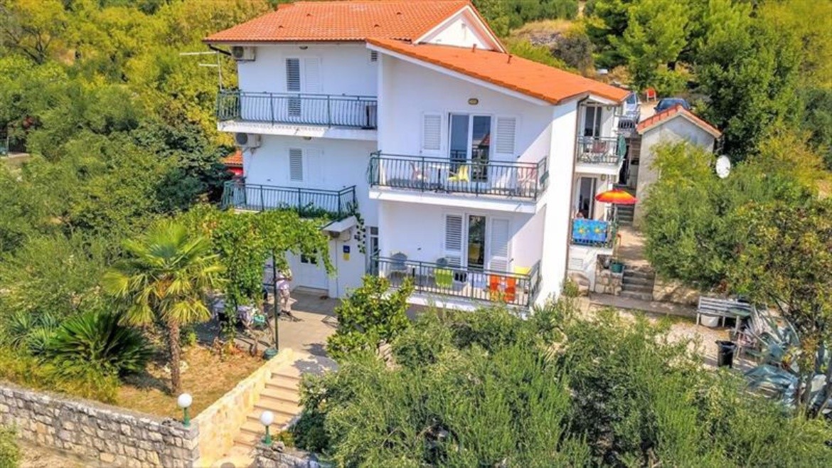 Vila Jure
