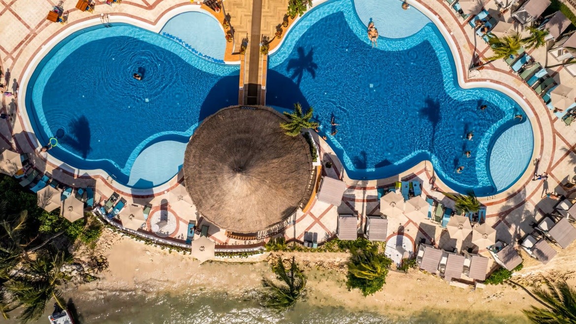 Wyndham Alltra Playa