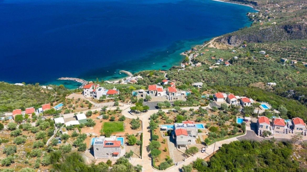 Searocks Exclusive Villas Resort