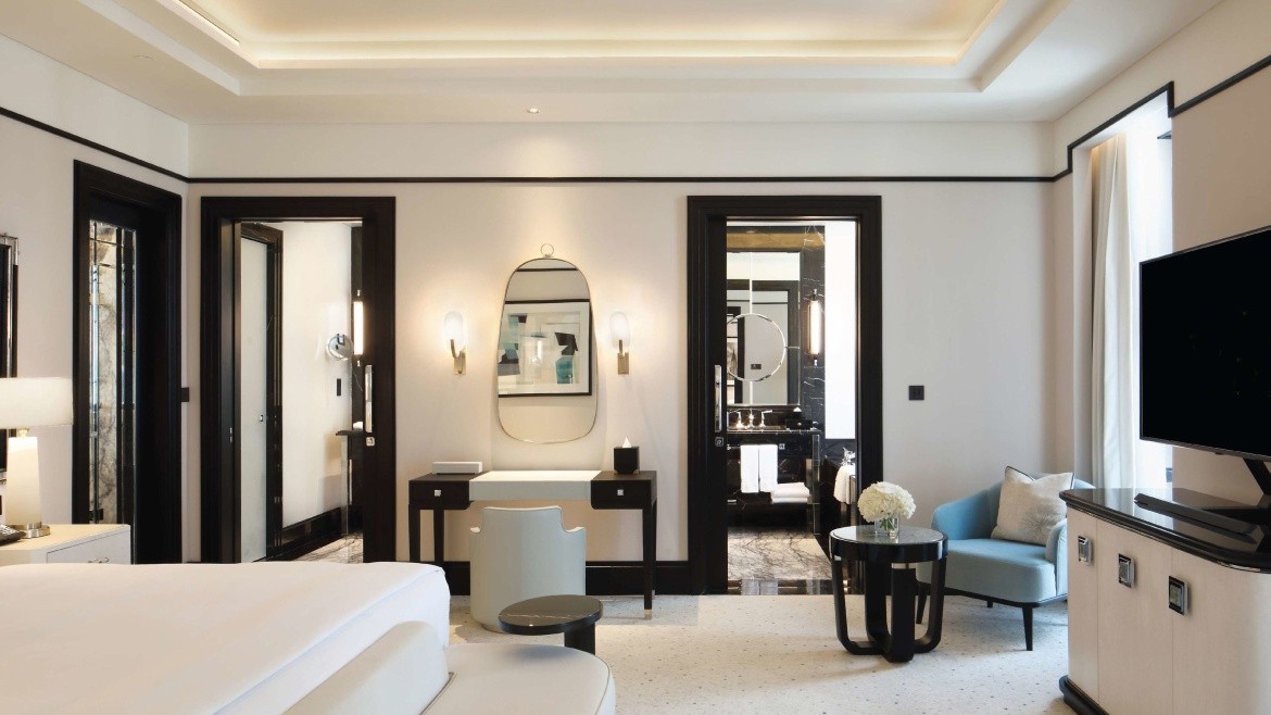 Waldorf Astoria West Bay