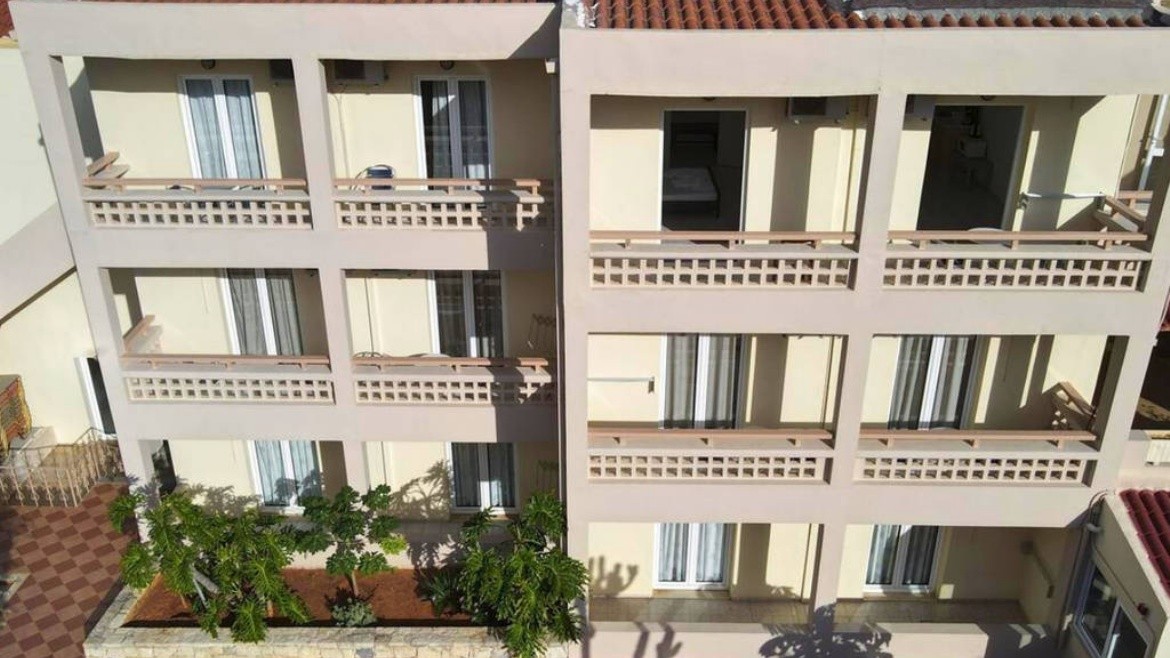 Sunset Studios & Apartments by Estia