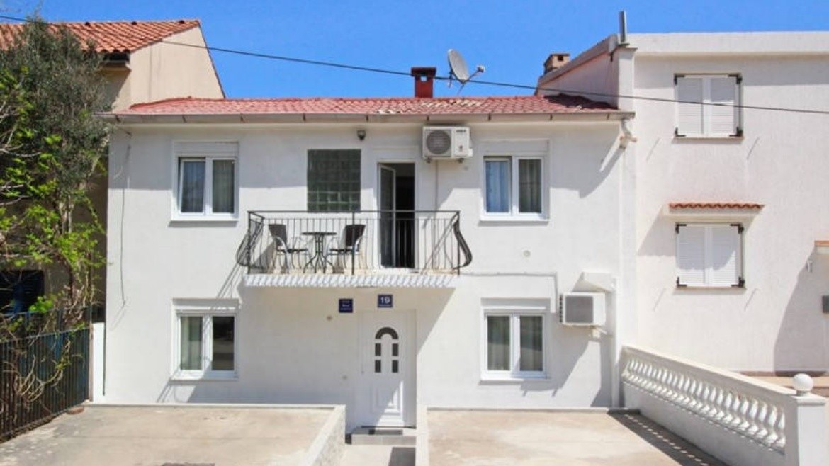 Apartments Rozanda
