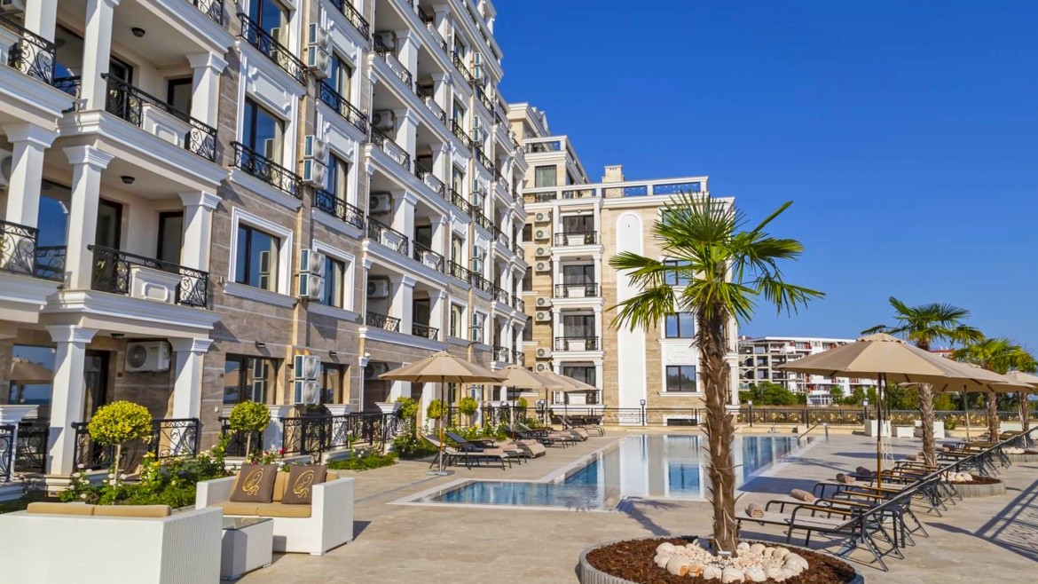 Onyx Beach Residence