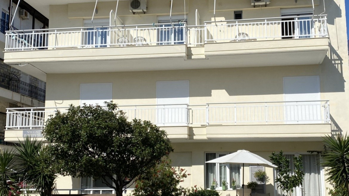 Villa Sarros
