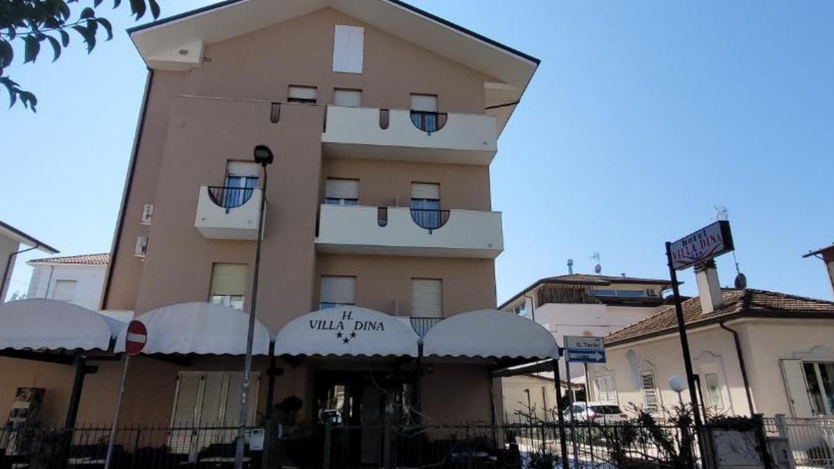 Villa Dina