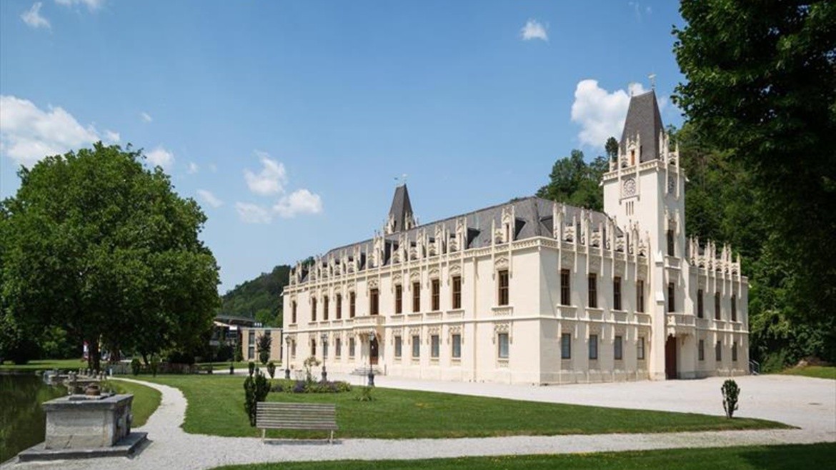 Schloss Hernstein