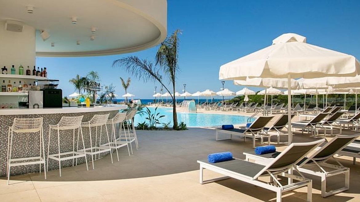 Nissi Blu Beach Resort