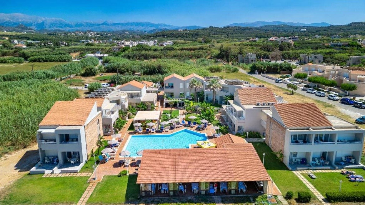 Kostakis Beach Apartments