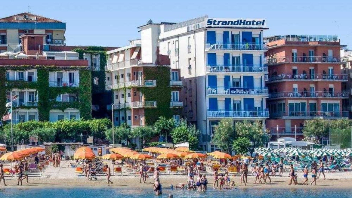 Strand