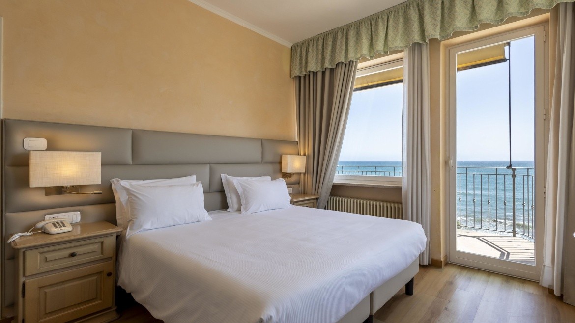 Diano Marina Palace