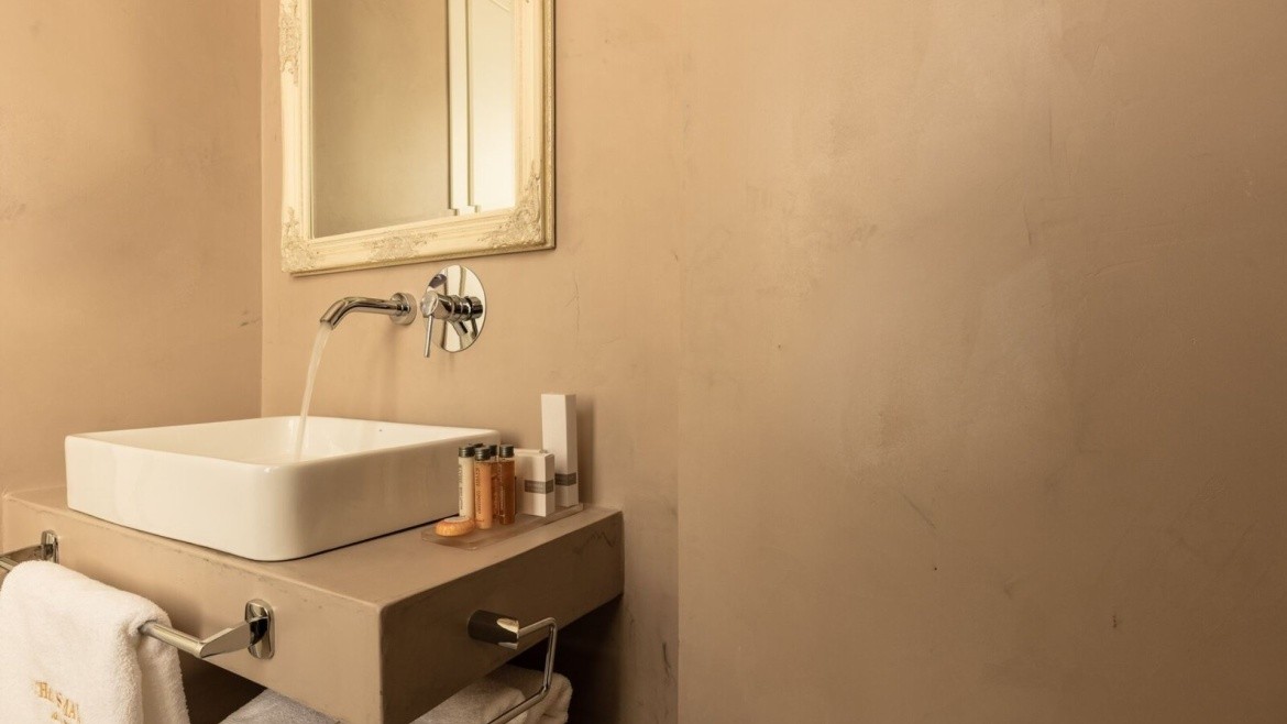 Athens Mansion Luxury Suites