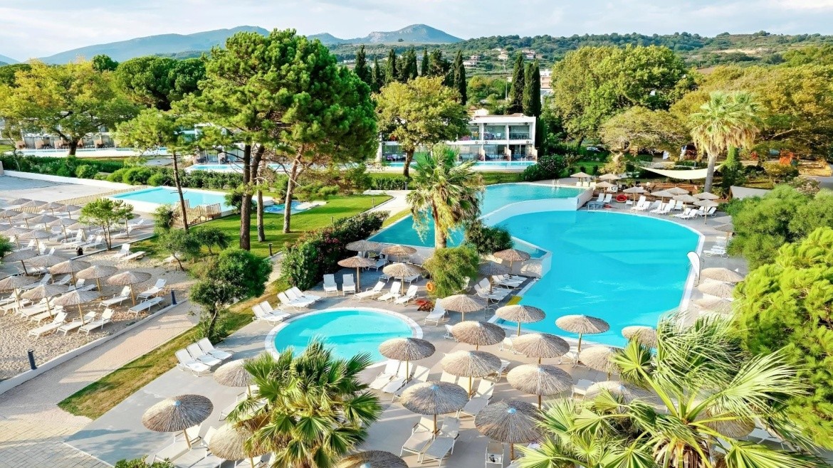 Ninos Grand Beach Resort