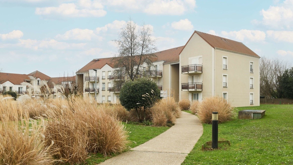 RESIDHOME ROISSY VILLAGE