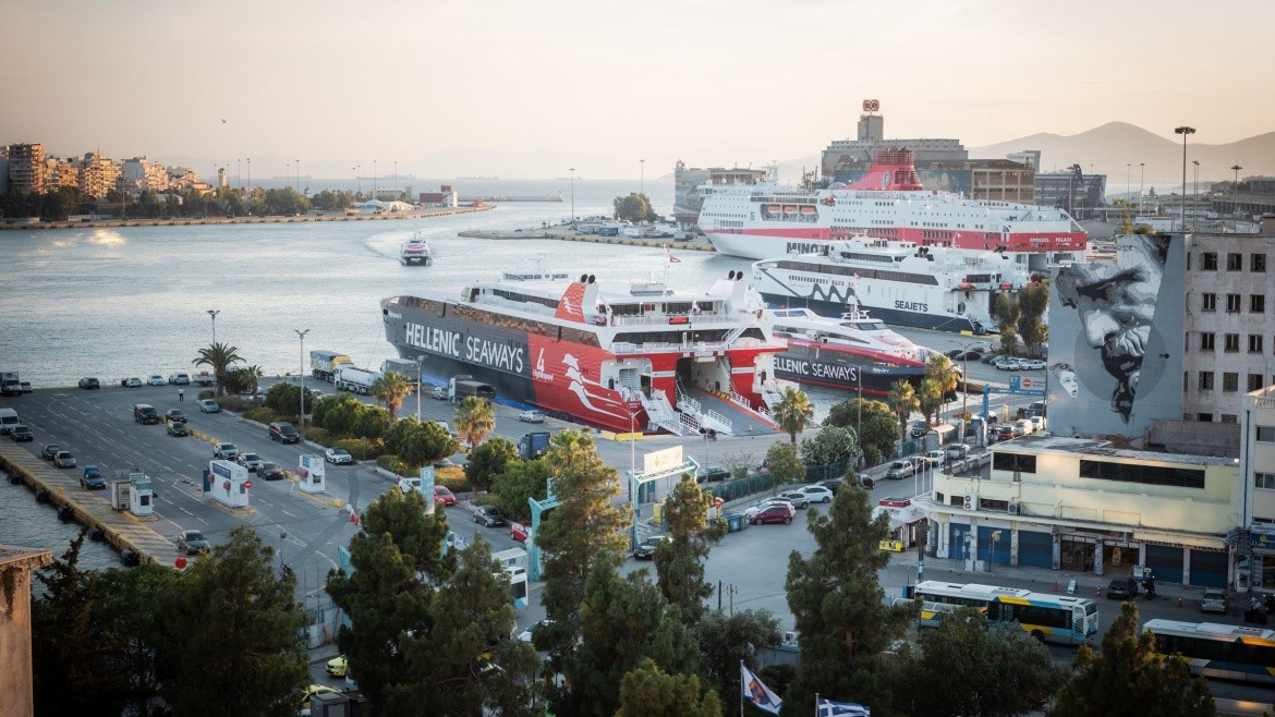 Mitsis NU Piraeus Port