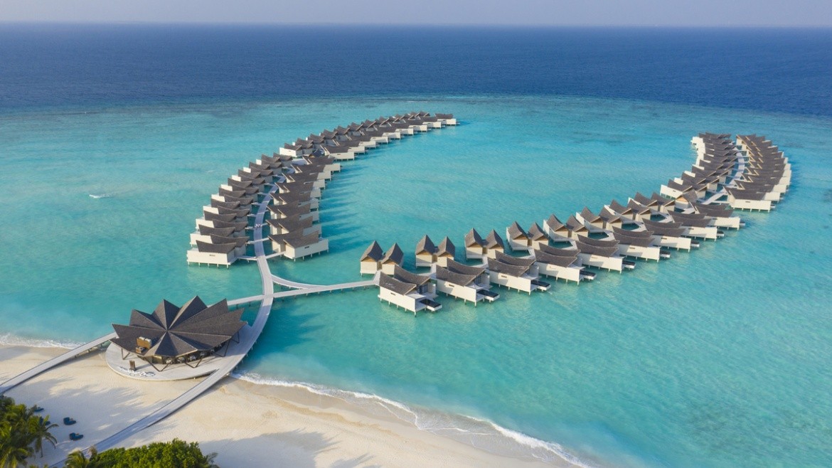 Movenpick Resort & Spa Kuredhivaru (Noonu Atol)