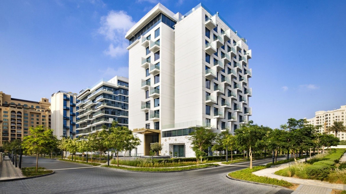 Tumbi West Palm Beach Hotel Dubai, Tapestry Collection by Hilton