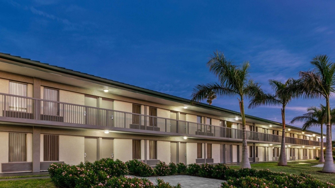 Ramada by Wyndham Sarasota Waterfront (Sarasota)