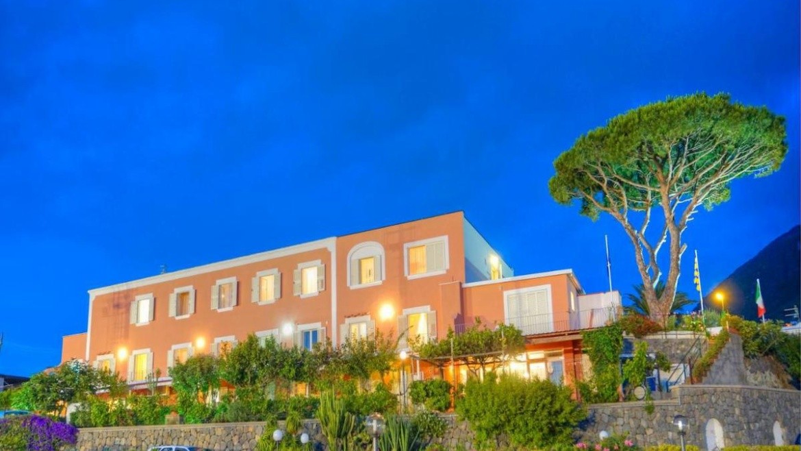 Hotel Villa Mena (Forio)