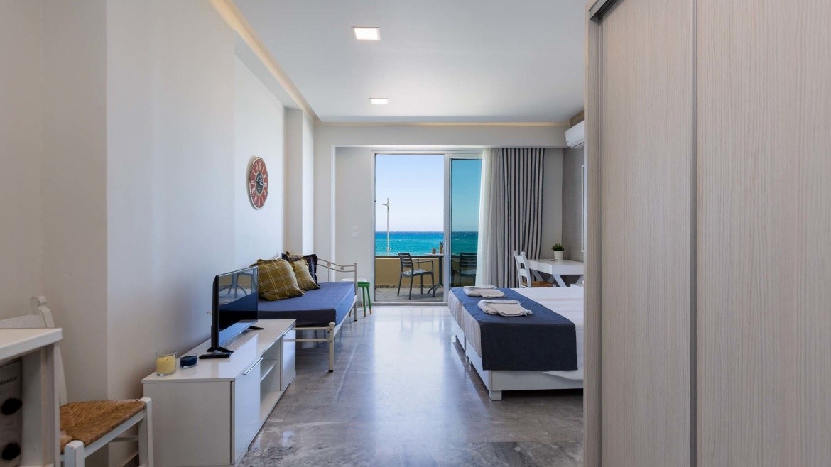 Meltemi Coast Suites
