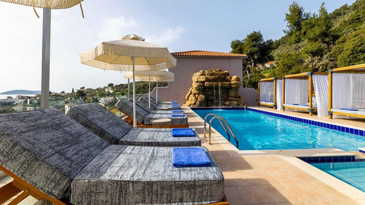Skiathos Avaton Suites & Villas