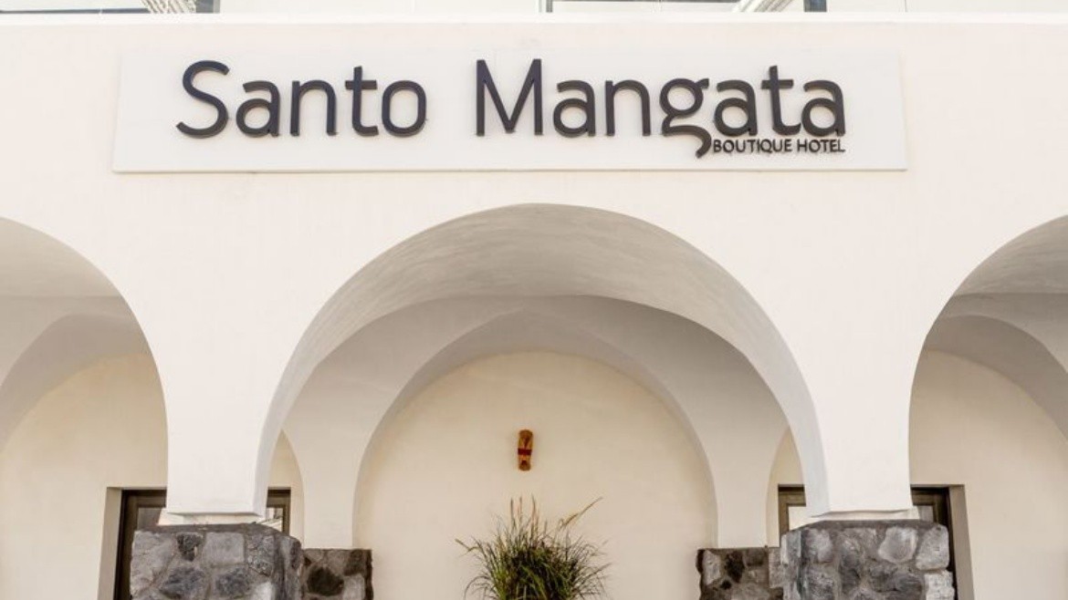 Santo Mangata Boutique