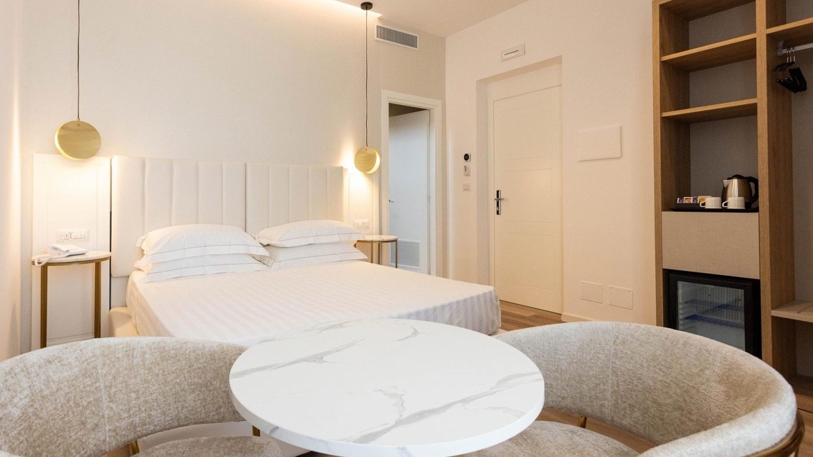 Mondello Glam (Mondello)