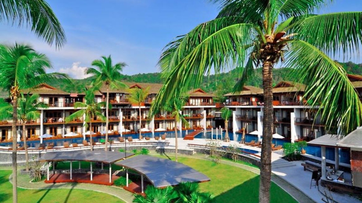 Holiday Ao Nang Beach Resort
