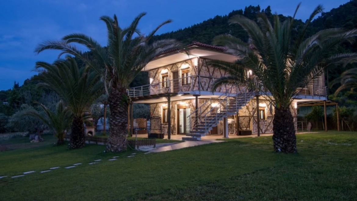 Simon King Studios & Apartments