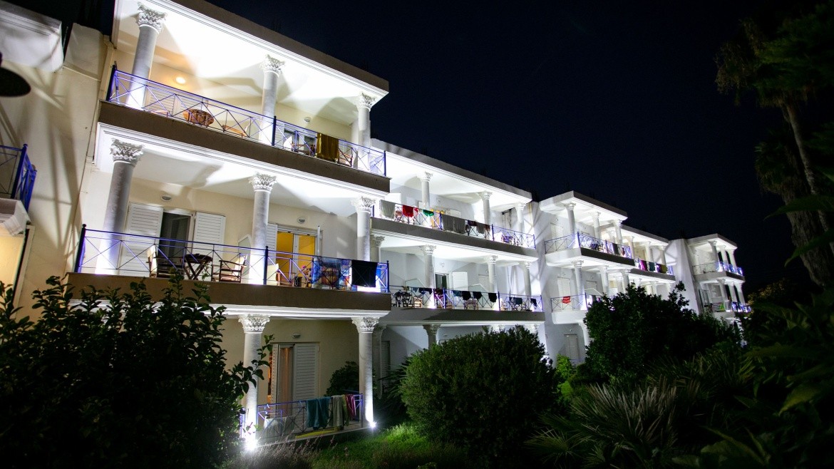 Zeus Paradise