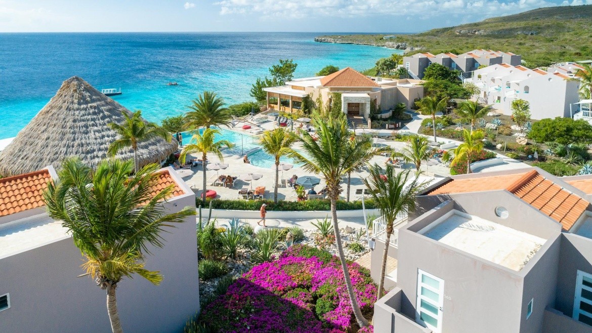 Coral Estate Luxury Resort