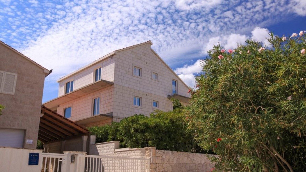 Vila Ruzmarin