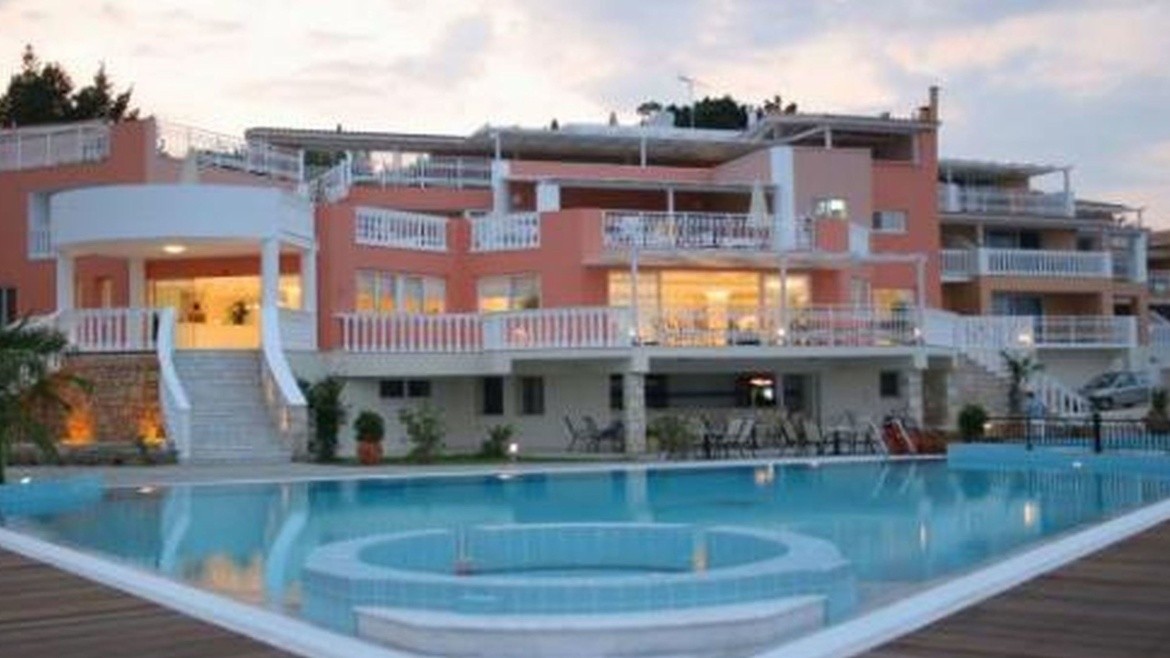Gerakas Belvedere Hotel & Spa
