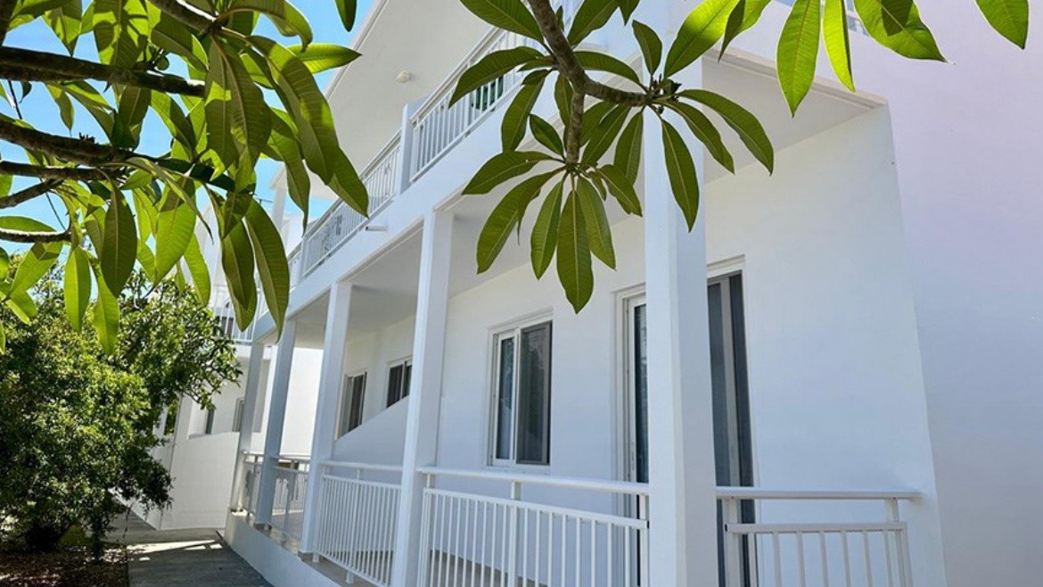 George Apartments Stegna