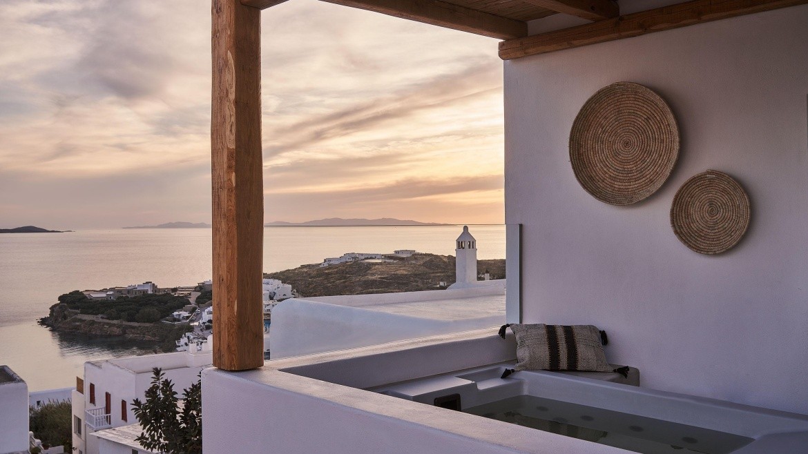 Amyth of Mykonos