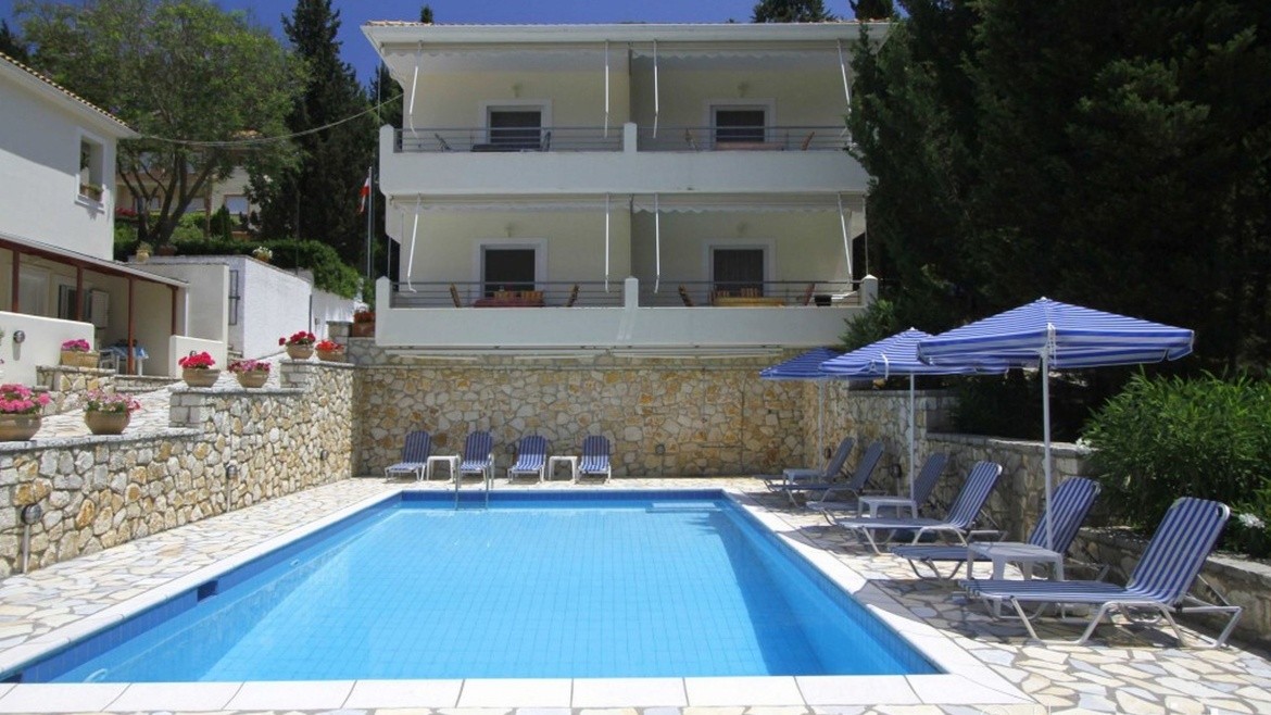 Geni Garden Apartments