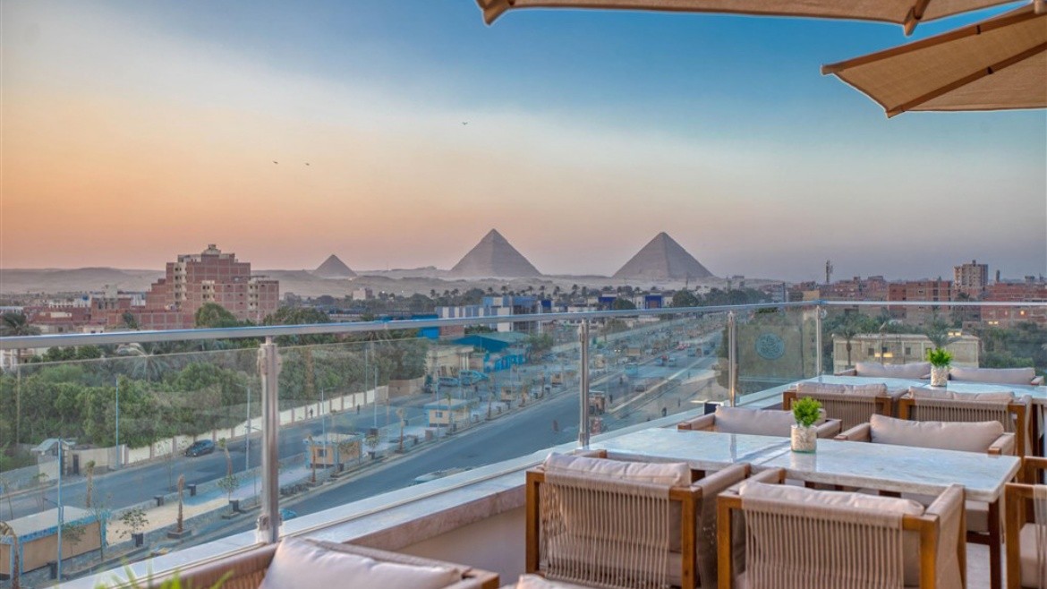 Mazar Pyramids Hotel
