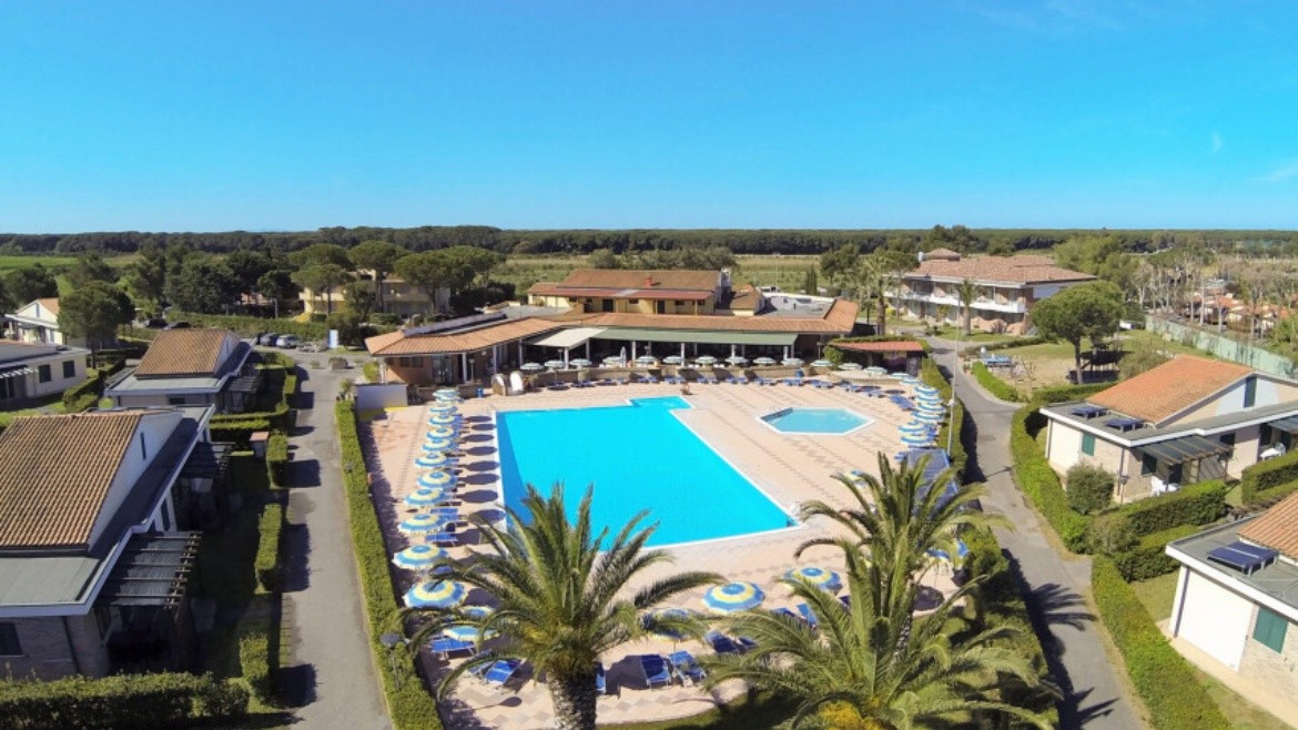 Villaggio Turistico La Cecinella