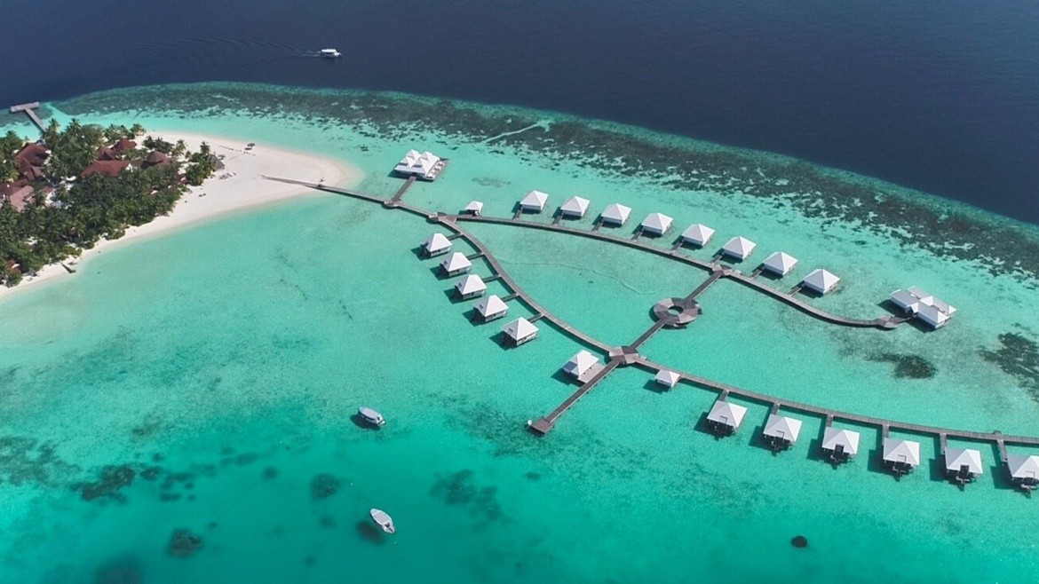 Diamonds Athuruga Water Villas