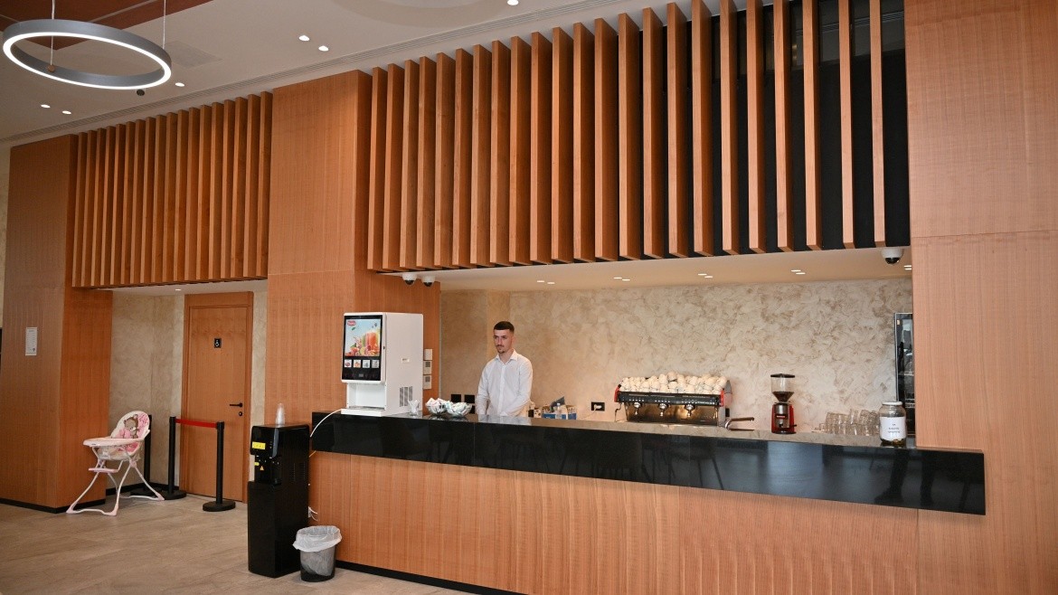 Adria Palace (ex. Rinia 2)