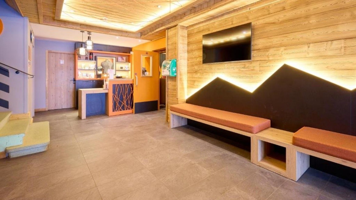 Base Camp Lodge