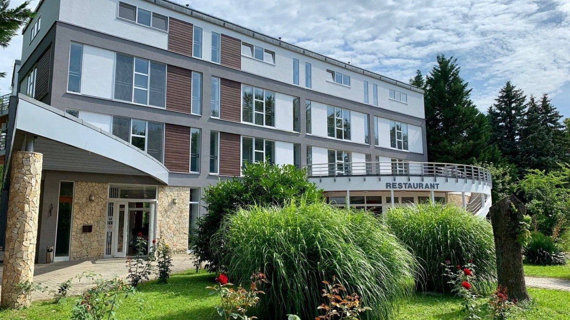 Well Hotel