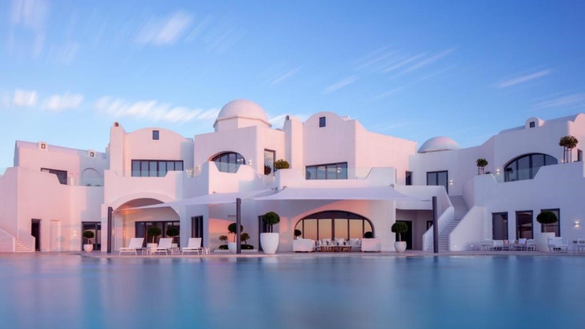 Anantara Santorini Abu Dhabi Retreat