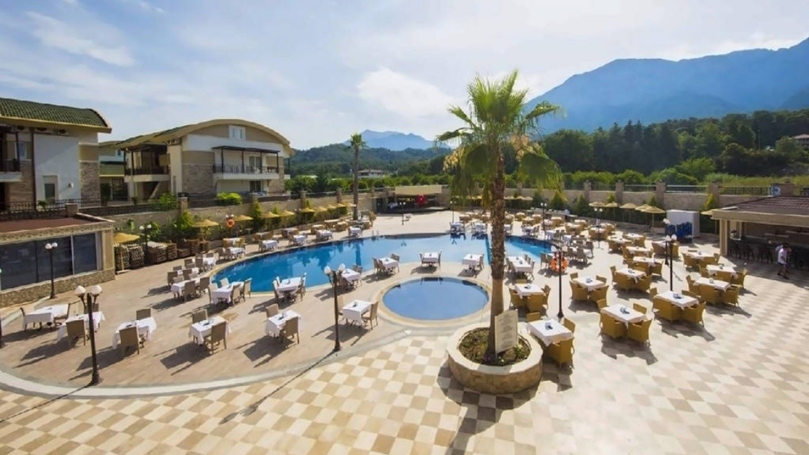 Elamir Beach Bungalow Hotel